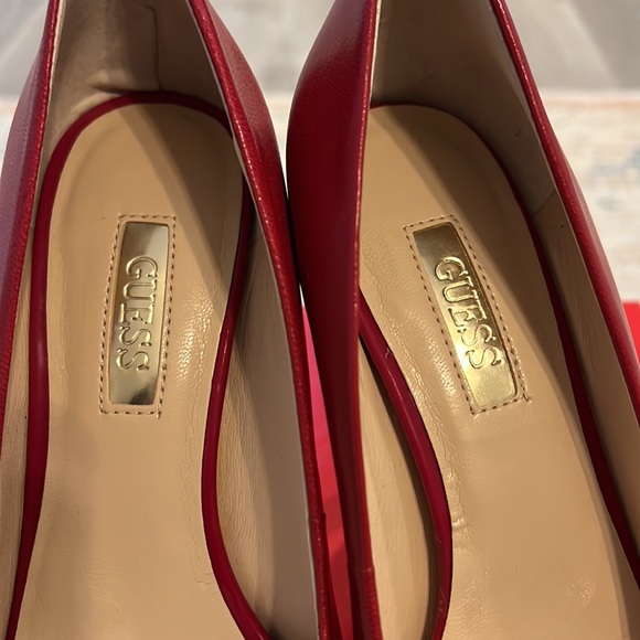 Red GUESS Heels - Picture 9 of 9